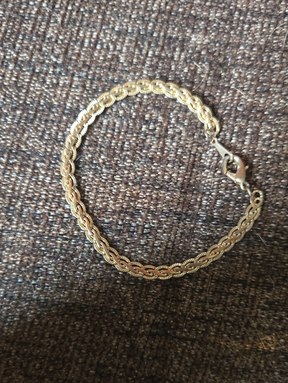Vintage Gold-Tone Braided Link Bracelet Dainty 💫